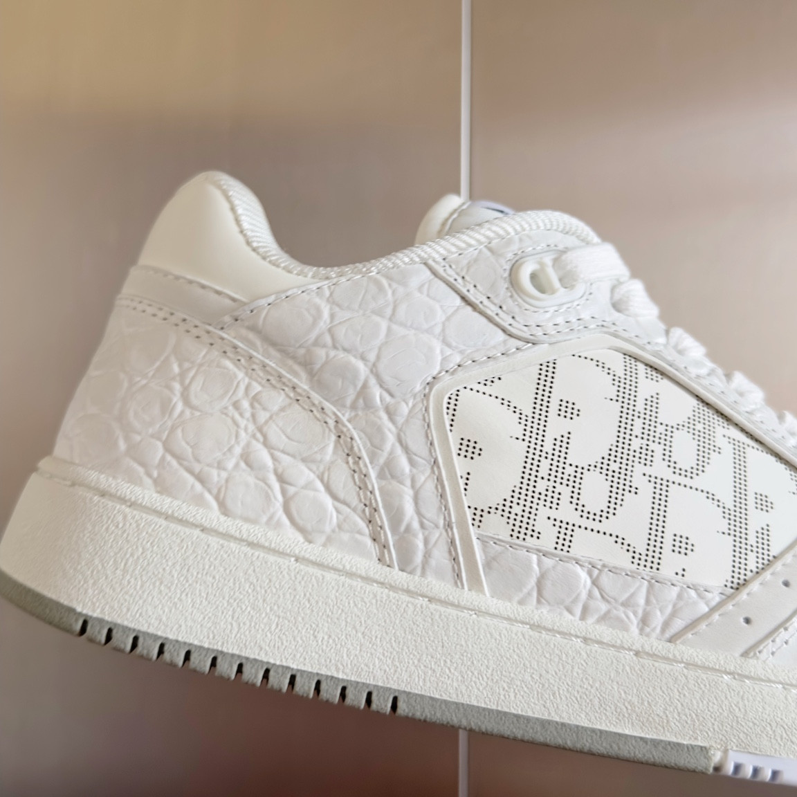 ua D*or b27 sneaker